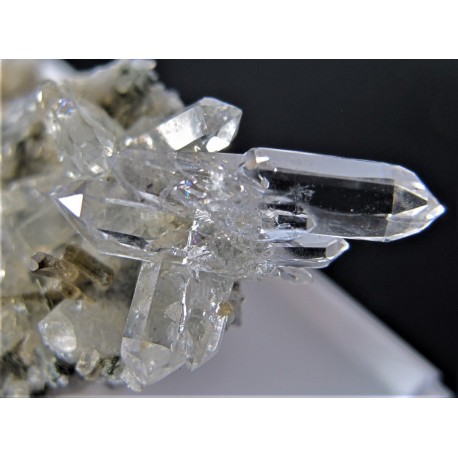 Quarz, Epidot, Albit, Hornblende, Adular