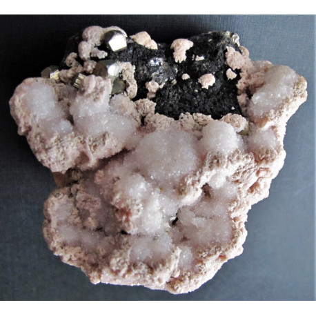 Rhodochrosit, Quarz, Pyrit, Sphalerit
