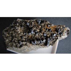 Ilmenit, Monazit